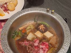 -牛YO寿喜烧·铁板烧和牛火锅自助(市府恒隆店)