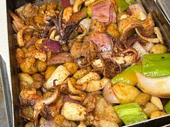 -老东镇啤酒屋海鲜加工·蒸汽海鲜·海鲜烧烤(台东店)