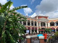 -佛罗伦萨小镇广佛名品奥特莱斯(疏港路店)