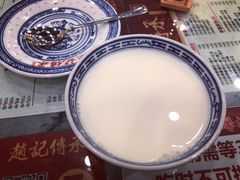-赵记传承特色牛奶甜品(泉城广场店)