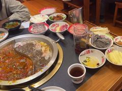 -沸炉重庆老火锅(军事博物馆店)