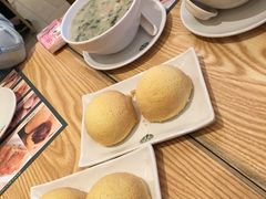 酥皮焗叉燒包-添好运点心专门店(百老汇店)