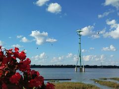 -人民防洪胜利纪念塔