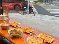 -小姜锅贴(凤凰街店)