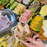 有没有人管啊！？！这家石锅鱼整这么大一只牛🐸蛙！