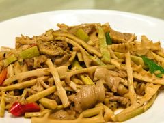 苦笋炒花腩-小北江河鲜(新城店)