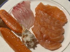 -亚洲国际大酒店·云顶阁旋转自助餐厅