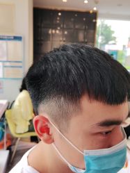 点击看大图 -Kraemer Paris苏豪路易士·嘉玛发廊