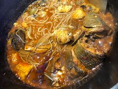 -山河屯铁锅炖(哈西站店)