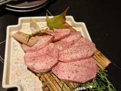 -山川小町·极番烧肉(新地假日广场店)