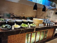 -广州万富希尔顿酒店·感趣自助餐厅·金秋蟹宴生蚝海鲜刺身烧烤
