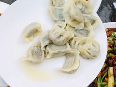 -顶之鲜海鲜餐厅