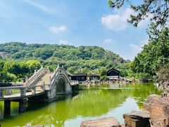 -灵岩山风景区