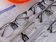 -翰佐蔡司小乐圆·依视路星趣控·暴龙眼镜折扣店