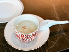 桂花燕窝汤圆-新荣记(BFC外滩金融中心店)