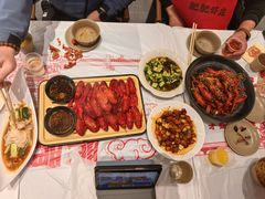-肥肥虾庄·金牌油焖大虾(汉口城市广场店)