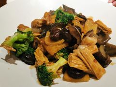 老铺第一罐-北京老铺烤鸭(老城根店)