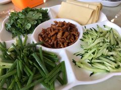 招牌京酱肉丝-北方饺子王·海肠捞饭·海鲜锅(山大店)