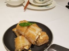 特色西杏脆皮甜薄餐-广州酒家(中华广场店)