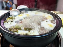 -正宗镇雄酸汤猪脚妙可火锅店