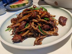 -八府香鸭·啫啫煲(华山路店)