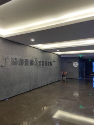 -Y+普拉提·轻抗阻·女子塑形