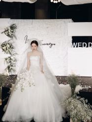 -伯瓷皇后婚纱艺术空间