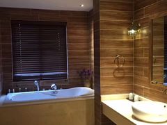 -华雅花园大酒店