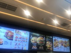 -肯德基(凯德国贸店)