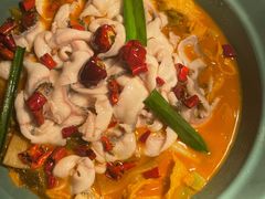 老坛酸菜鱼-周渝食惦·酸菜鱼精致川菜(横岗店)