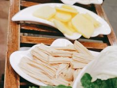 -亮欢寨酸汤鱼(沙冲路店)