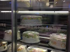 -红宝石·鲜奶小方·海派西点房(南丹店)