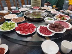 -周老三跷脚牛肉·全牛火锅(非遗传承店)