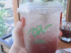 野莓气泡水-Chom Cafe and Restaurant