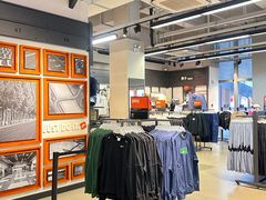 -百年港湾奥特莱斯(香炉礁店)