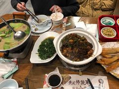 -黄泥岗·地道湖北菜(奥特莱斯店)