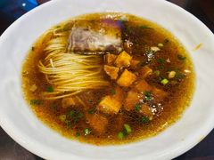 焖蹄辣肉面-德兴馆(福建中路店)