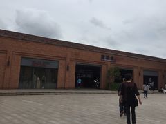 -TIMES CITY OUTLETS 时代·城市·奥特莱斯(上海国际时尚中心店)