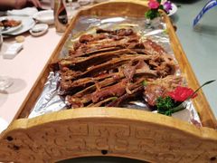 -双子楼大酒店(城开国际写字楼店)