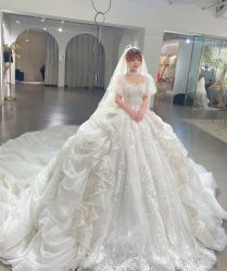 -艾米丽婚纱礼服