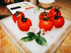 番茄脆菇沙拉-小大董·烤鸭(王府井apm店)