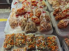 -溪岸路花鸟市场