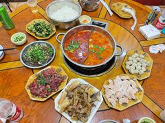 -黄利砖万峰林布依特色酸笋牛肉馆