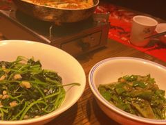 -爱碗亭·鲜炒湖南菜(壹城中心店)