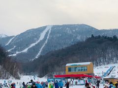 -亚布力新体委滑雪场