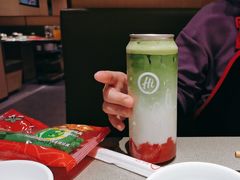 -海底捞火锅(卓为城生日主题店)
