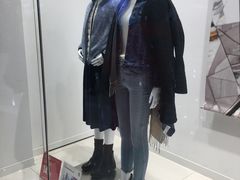 -优衣库(郑州二七万达广场店)