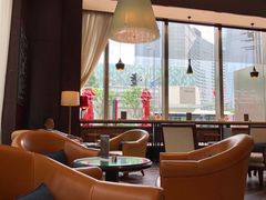 靠窗位-西点坊(浦东香格里拉店)