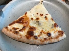 混合芝士披萨-La Strada(安福路店)