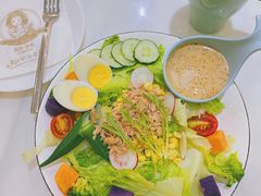 -丽莎沙拉轻食餐厅(国贸店)